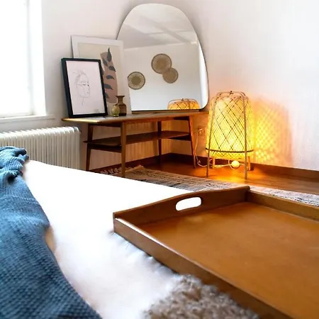 아파트 Geraeumige Und Stylische Mit Weitsicht Huttwil